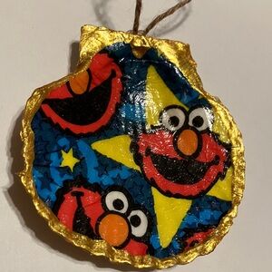 Handcrafted Shell Ornament Elmo Gold Decoupage